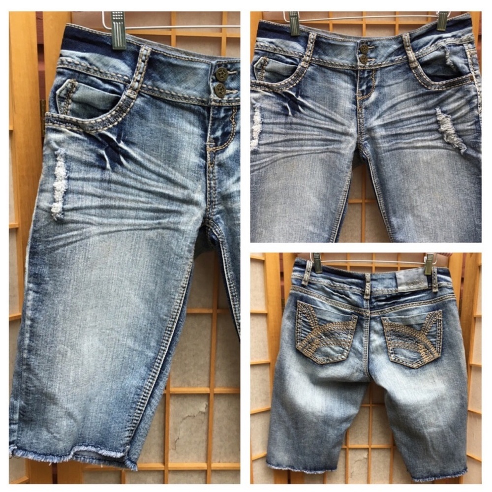 Vanilla Star Distressed Bermuda Jean SZ 9 Junior